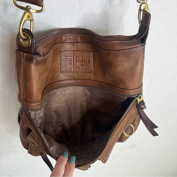 Fossil Morgan Traveler Zip Top Brown Leather Crossbody Shoulder Bag - Picture 9 of 15